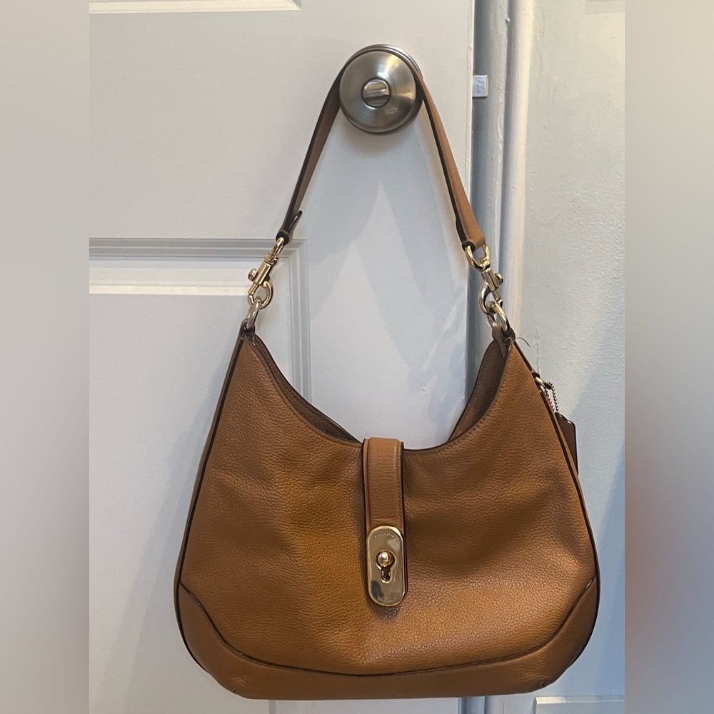 Great condition Coach leather bag